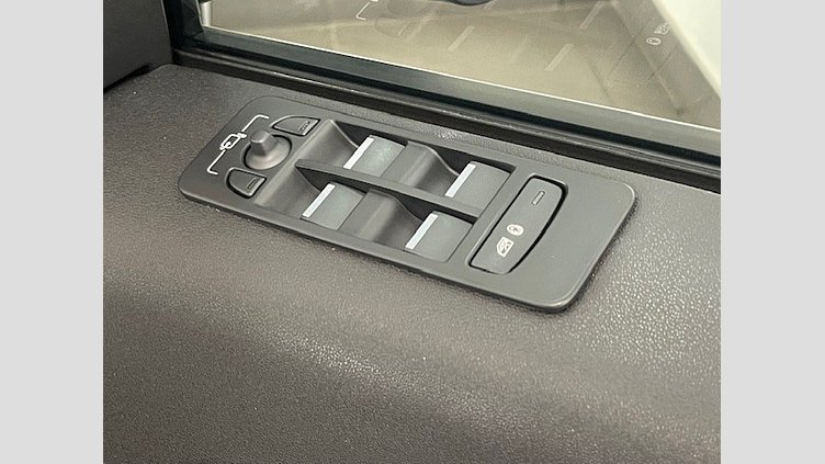 2025 Approved Land Rover Discovery Sport Hakuba Silver D200 Discovery Sport D200 R-Dynamic SE