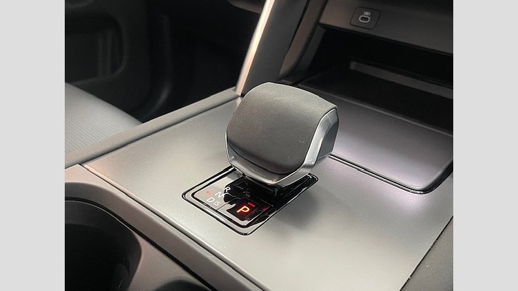 2025 Approved Land Rover Discovery Sport Hakuba Silver D200 Discovery Sport D200 R-Dynamic SE