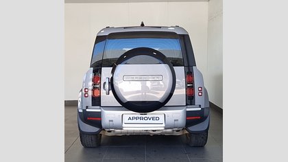 Defender 110 9
