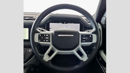Defender 110 21