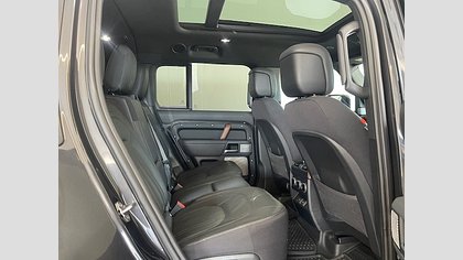 Defender 130 23