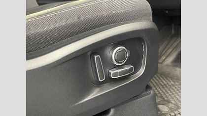 Defender 130 29