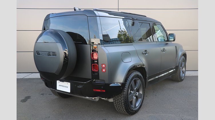 2025 認定中古車 Land Rover Defender 110 カルパチアングレイ P300 ガソリン X-Dynamic SE