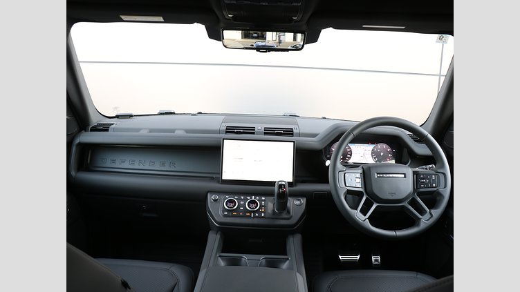 2025 認定中古車 Land Rover Defender 110 カルパチアングレイ P300 ガソリン X-Dynamic SE