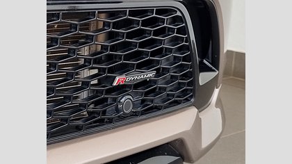 Discovery Sport 10