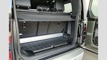 Defender 90 24
