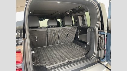 Defender 110 7