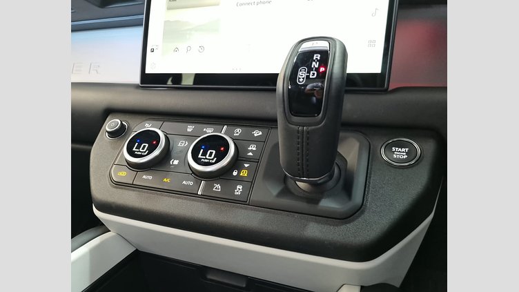2025 Approved Land Rover Defender 110 Santorini Black D350 Defender 110 D350 X-Dynamic HSE