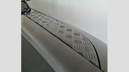Defender 110 16
