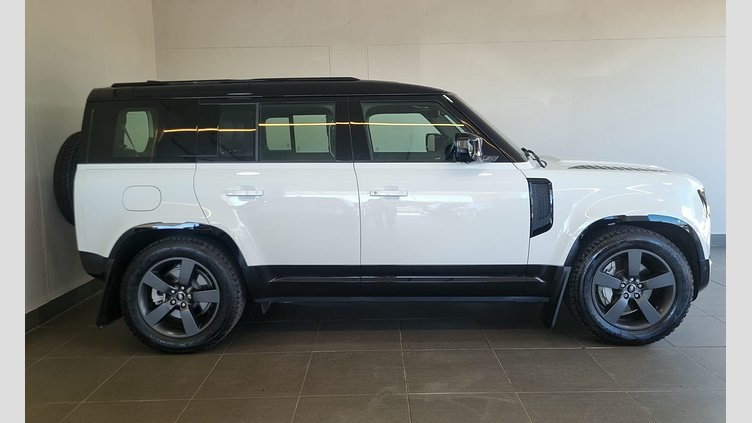 2025 Approved Land Rover Defender 110 Fuji White D350 Defender 110 D350 X-Dynamic HSE