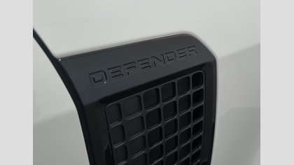 Defender 110 14