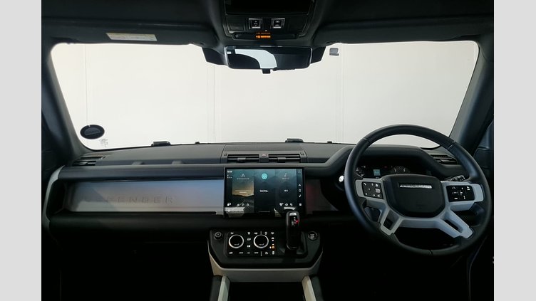 2025 Approved Land Rover Defender 110 Fuji White D350 Defender 110 D350 X-Dynamic HSE