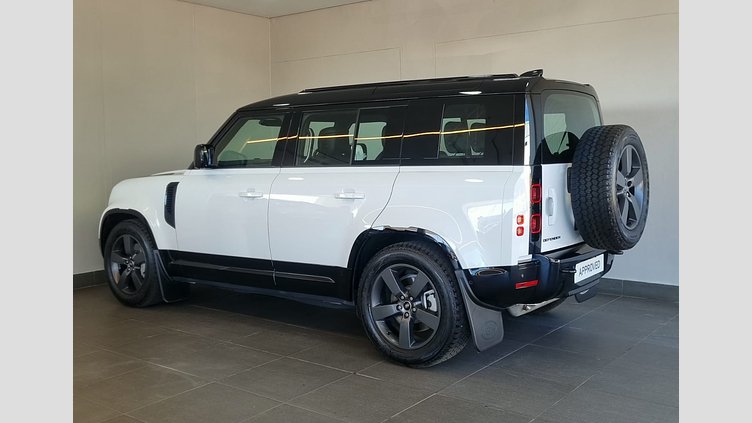 2025 Approved Land Rover Defender 110 Fuji White D350 Defender 110 D350 X-Dynamic HSE