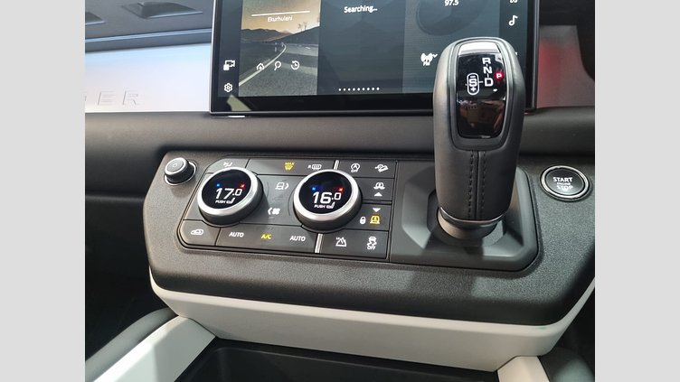 2025 Approved Land Rover Defender 110 Fuji White D350 Defender 110 D350 X-Dynamic HSE