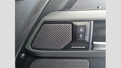 Defender 110 11