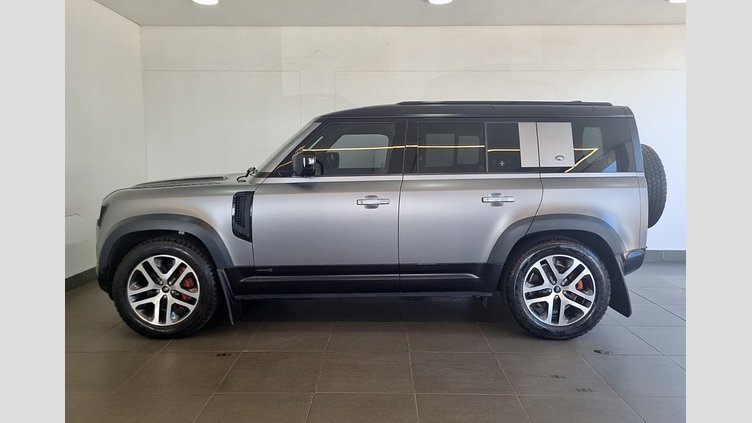 2024 Approved Land Rover Defender 110 Eiger Grey D300 Defender 110 D300 X