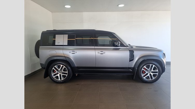 2024 Approved Land Rover Defender 110 Eiger Grey D300 Defender 110 D300 X