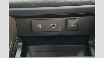 Defender 110 17