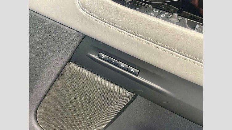 2023 Approved Land Rover Range Rover Evoque Portofino Blue D200 Range Rover Evoque D200 R-Dynamic HSE