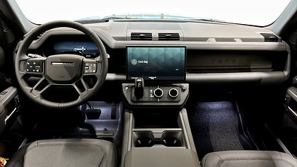 Defender 130 6