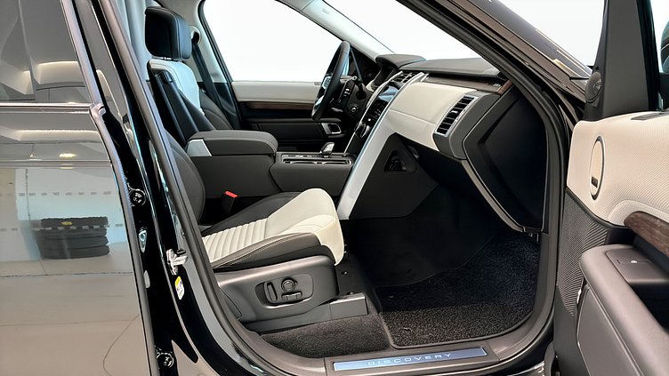 2026 Ny Land Rover Discovery Santorini Black (svart färg) AWD D350 MHEV Dynamic SE