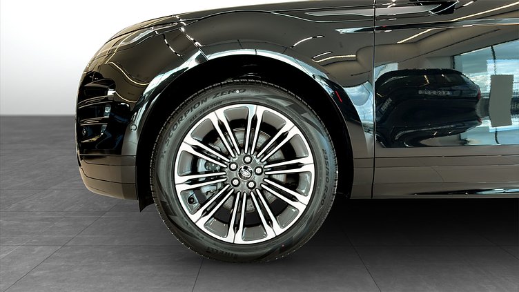 2025 Ny Land Rover Range Rover Evoque Santorini Black (svart färg) AWD P269e PHEV Dynamic SE