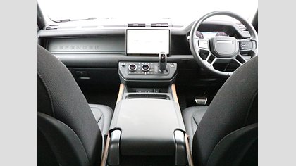 Defender 110 3