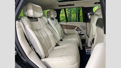 Range Rover 33