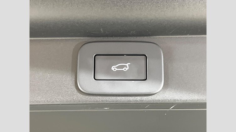 2024 認定中古車 Land Rover Range Rover サントリーニブラック P550 AWD PHEV（AT） スタンダードホイールベース SV