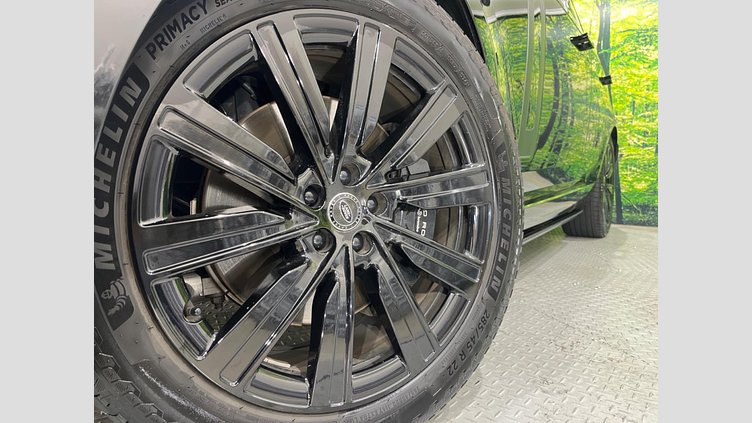2024 認定中古車 Land Rover Range Rover サントリーニブラック P550 AWD PHEV（AT） スタンダードホイールベース SV