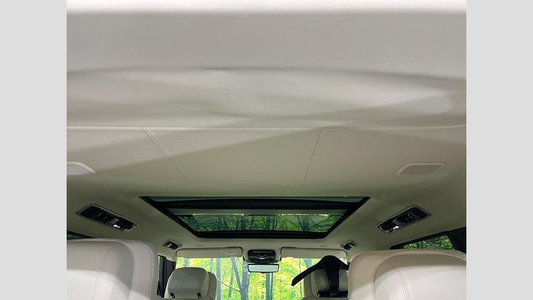 2024 認定中古車 Land Rover Range Rover サントリーニブラック P550 AWD PHEV（AT） スタンダードホイールベース SV