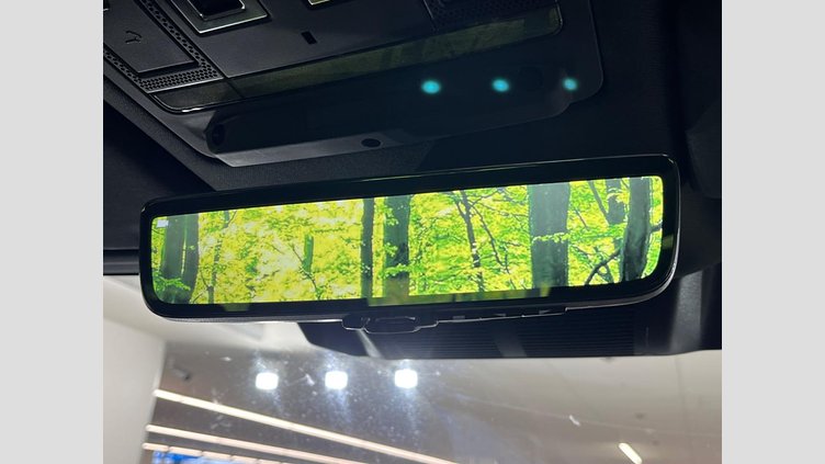 2025 認定中古車 Land Rover Defender 90 フジホワイト D350 ディーゼルマイルドハイブリッド X-Dynamic HSE