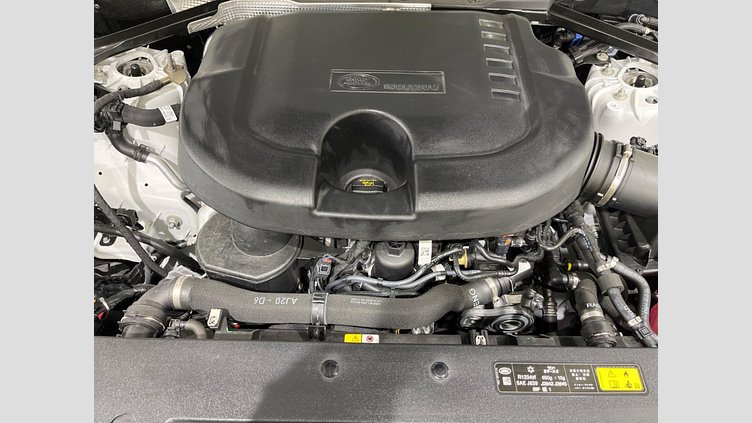 2025 認定中古車 Land Rover Defender 90 フジホワイト D350 ディーゼルマイルドハイブリッド X-Dynamic HSE