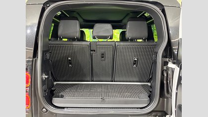 Defender 90 52