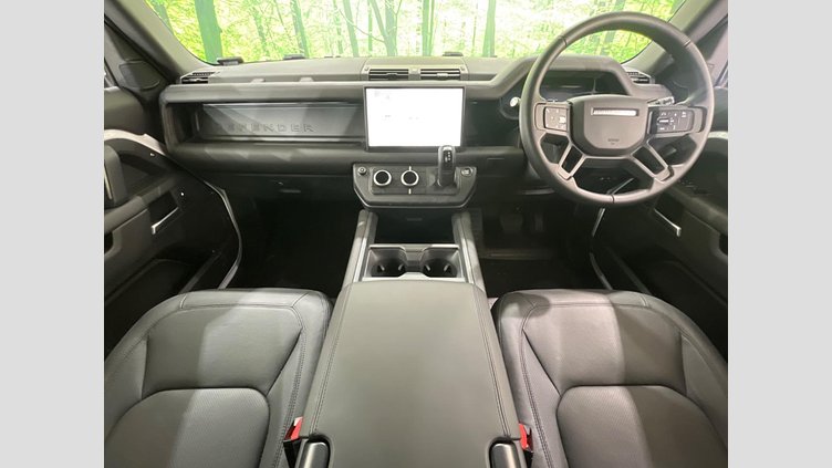 2025 認定中古車 Land Rover Defender 90 フジホワイト D350 ディーゼルマイルドハイブリッド X-Dynamic HSE