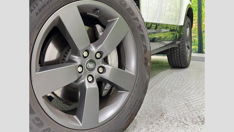 2025 認定中古車 Land Rover Defender 90 フジホワイト D350 ディーゼルマイルドハイブリッド X-Dynamic HSE