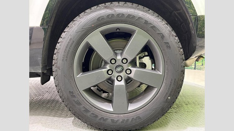 2025 認定中古車 Land Rover Defender 90 フジホワイト D350 ディーゼルマイルドハイブリッド X-Dynamic HSE