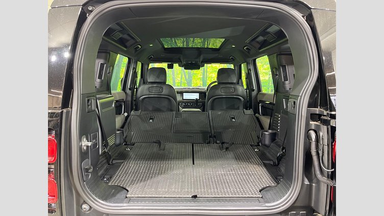 2021 認定中古車 Land Rover Defender 110 サントリーニブラック D300 AWD（AT） X-DYNAMIC SE
