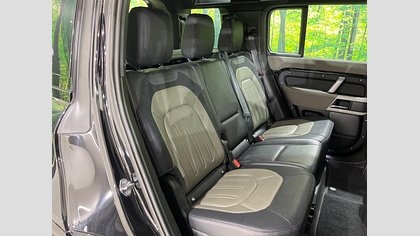 Defender 110 67