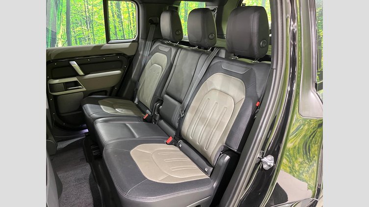 2021 認定中古車 Land Rover Defender 110 サントリーニブラック D300 AWD（AT） X-DYNAMIC SE