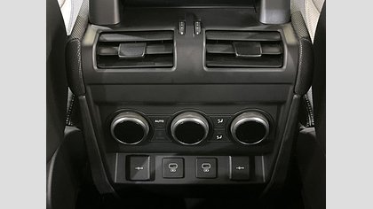 Defender 110 54