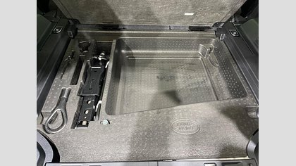 Defender 110 34