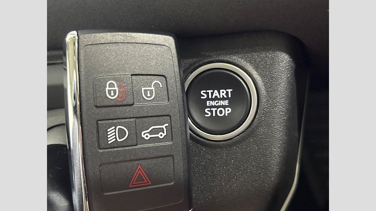 2021 認定中古車 Land Rover Defender 110 アイガーグレイ D300 AWD（AT） S