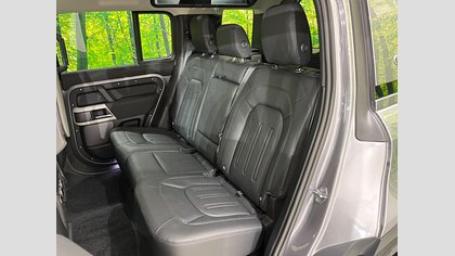Defender 110 51