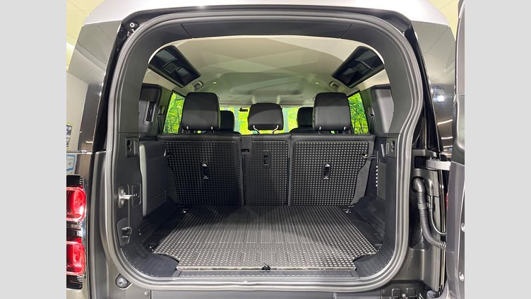 2021 認定中古車 Land Rover Defender 110 アイガーグレイ D300 AWD（AT） S