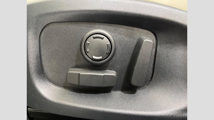 2019 認定中古車 Jaguar E-Pace ボラスコグレー P250 オートマチック全輪駆動 R-DYNAMIC SE