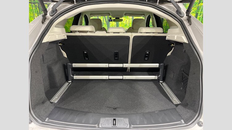 2019 認定中古車 Jaguar E-Pace ボラスコグレー P250 オートマチック全輪駆動 R-DYNAMIC SE