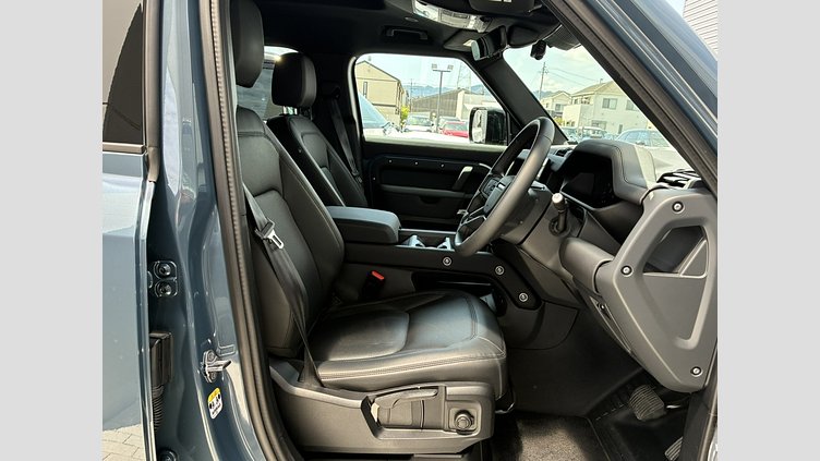 2025 認定中古車 Land Rover Defender 110 タスマンブルー D350 ディーゼルマイルドハイブリッド S