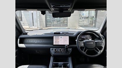 Defender 110 13