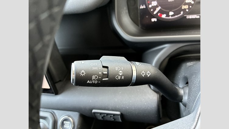 2025 認定中古車 Land Rover Defender 110 タスマンブルー D350 ディーゼルマイルドハイブリッド S